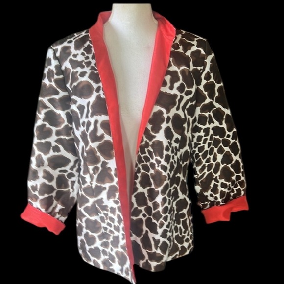 Chico’s ladies, giraffe design jacket, long sleeves, perfect condition US size 8 - Picture 1 of 16